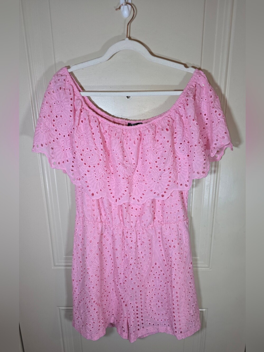 Pink Eyelet Off Shoulder Romper Womens XL Bubblegum Pink Boho Cottagecore Summer